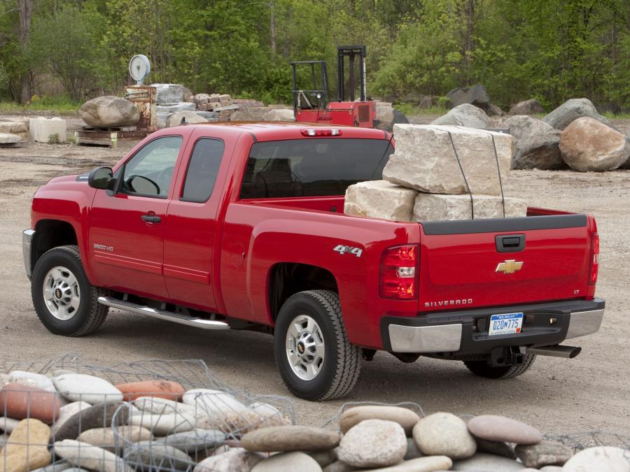 Chevrolet Silverado 2500 HD Extended Cab 2010 года  (фото 9 из 16)